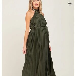Chic Backless Olive Green Pleated Dress